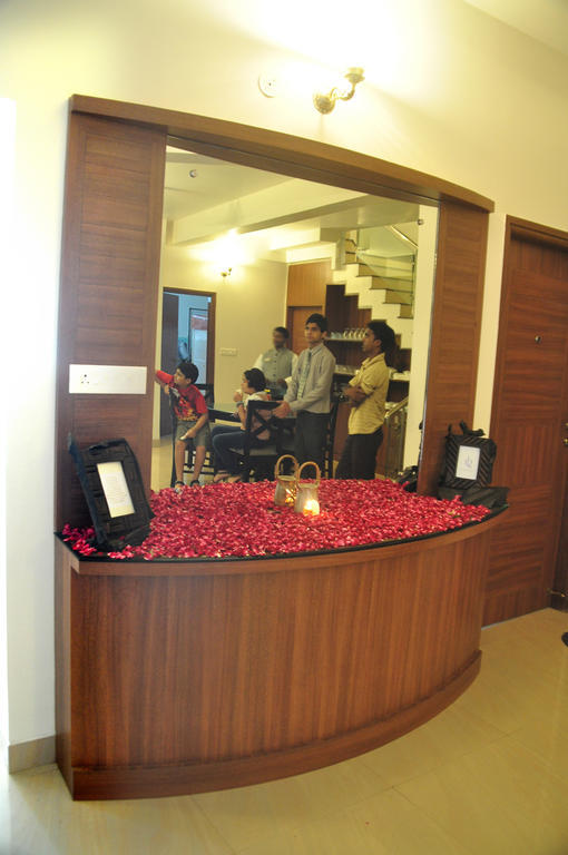 The Bhopal Grande Hotel Exterior photo